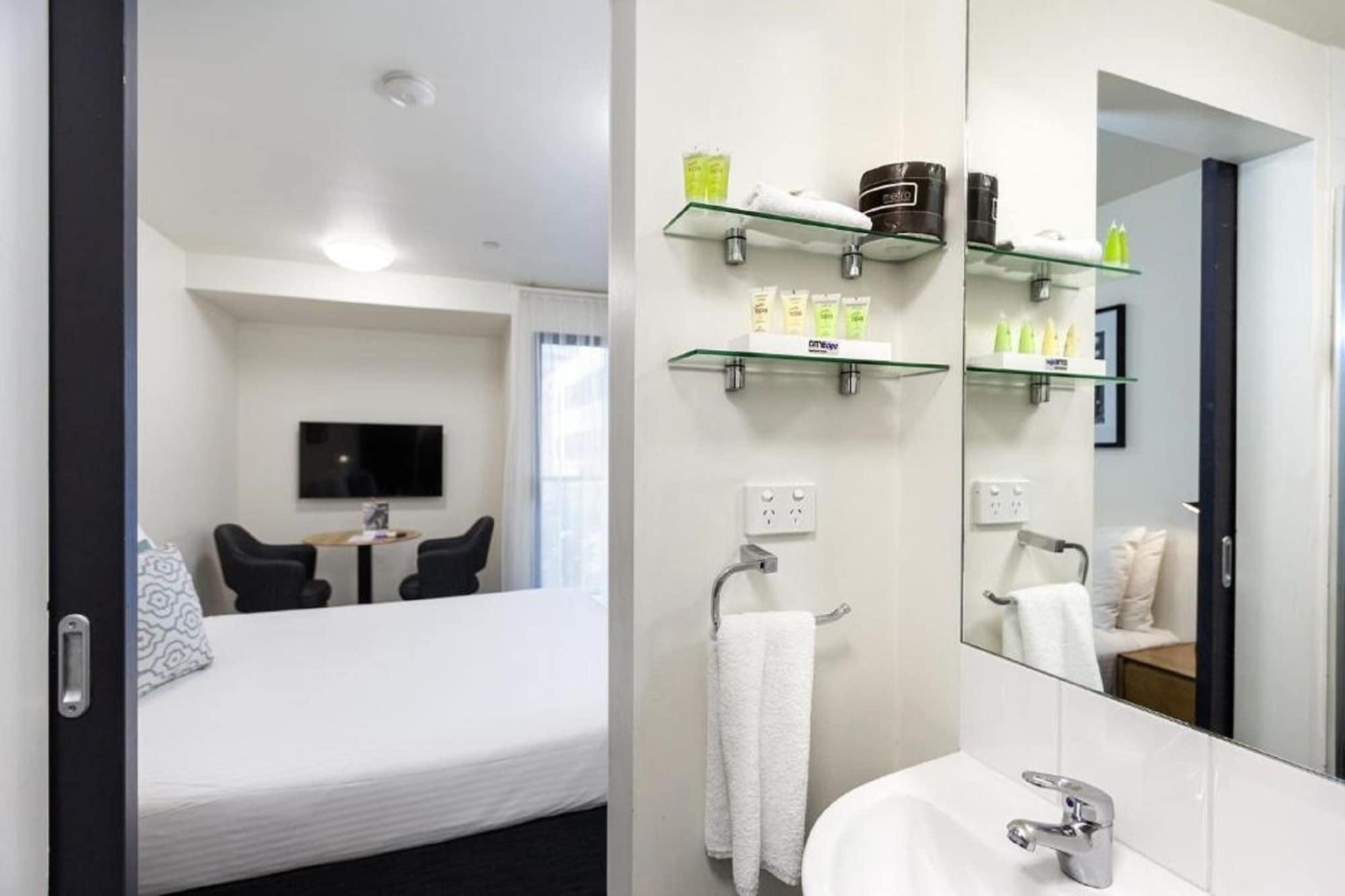 City Edge North Melbourne Apartment Hotel Dış mekan fotoğraf
